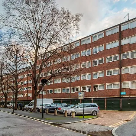Peaceful 2-Bed South Bank Appartement Londen Buitenkant foto