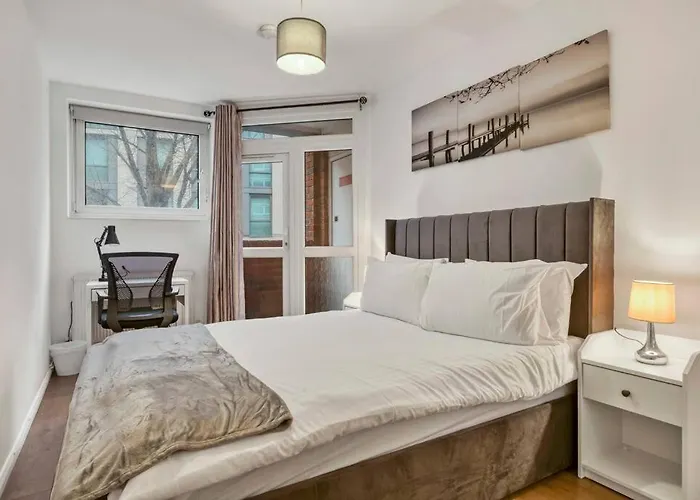 Peaceful 2-Bed South Bank
