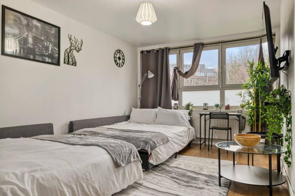Peaceful 2-bed South Bank Апартаменты Лондон